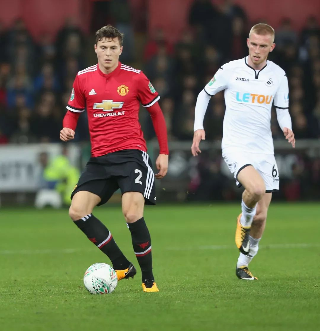 在傳球和選 在傳球和選